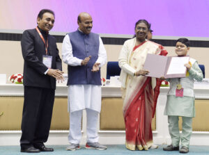 The President of India, Smt Droupadi Murmu presented the National Awards for the Empowerment of Persons with Disabilities for the year 2024 in New Delhi today (December 3, 2024) on the occasion of the International Day of Persons with Disabilities. indiawirenow.com