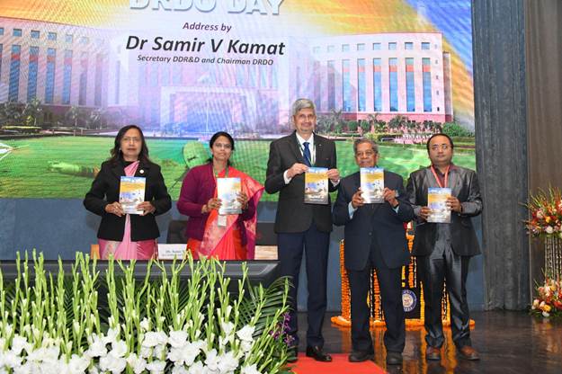DRDO’s 67th Foundation Day Floral tributes paid to former President Dr APJ Abdul Kalam at his bust in DRDO Headquarters Indiawirenow.com